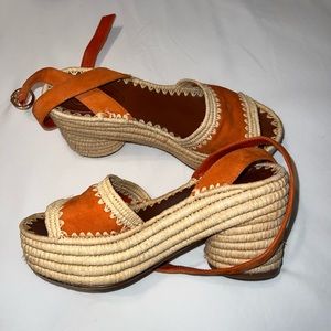 VGUC Tory Burch Orange Espadrilles Size 8